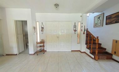 CASA EN VENTA CUATRO DORMITORIOS, SEXTA SECCIÓN, MENDOZA CON TOUR VIRTUAL INMOBILIARIO