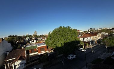 ALQUILER TRIPLEX 3 AMBIENTES EN OLIVOS