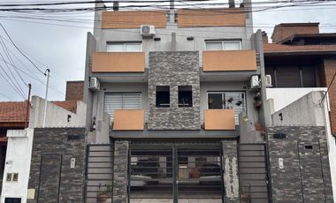 ALQUILER TRIPLEX 3 AMBIENTES EN OLIVOS