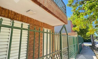 En Alquiler | PH de 2 Dormitorios | Barrio Alas Argentinas | Plottier