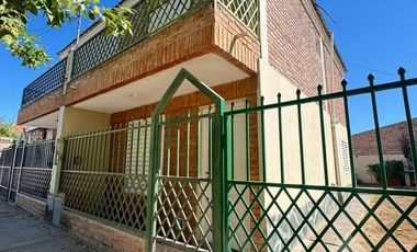 En Alquiler | PH de 2 Dormitorios | Barrio Alas Argentinas | Plottier