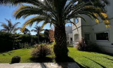 Casa en  Fincas de Iraola, lote Central, 4 habitaciones. Apto crédito. PRECIO DE CIERRE!!!!!