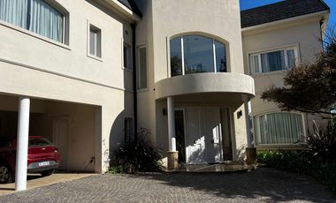 Casa en  Fincas de Iraola, lote Central, 4 habitaciones. Apto crédito. PRECIO DE CIERRE!!!!!