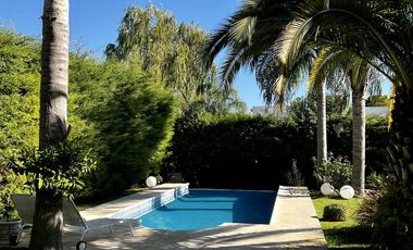 Casa en  Fincas de Iraola, lote Central, 4 habitaciones. Apto crédito. PRECIO DE CIERRE!!!!!