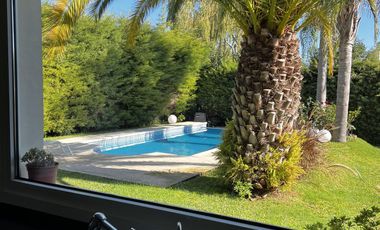 Casa en  Fincas de Iraola, lote Central, 4 habitaciones. Apto crédito. PRECIO DE CIERRE!!!!!