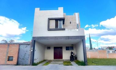 Casa con Roof Garden en Real Campestre en Venta