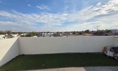 Casa con Roof Garden en Real Campestre en Venta