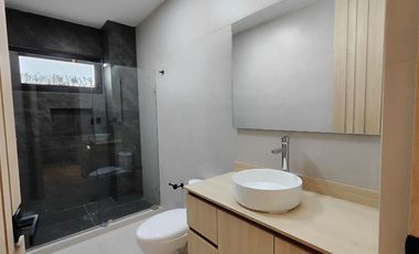 Departamento Amplio en Venta en Bosques