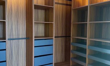 Se Vende Residencia de Lujo en Rancho San Juan – Zona Esmeralda