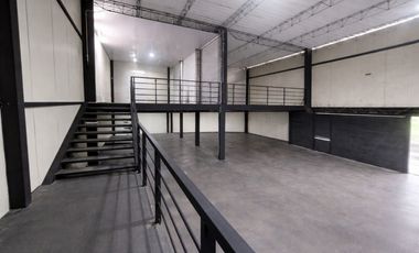 Alquilo grandiosa bodega en Guarne Antioquía