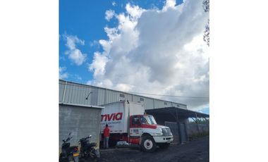 Alquilo grandiosa bodega en Guarne Antioquía