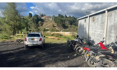Alquilo grandiosa bodega en Guarne Antioquía