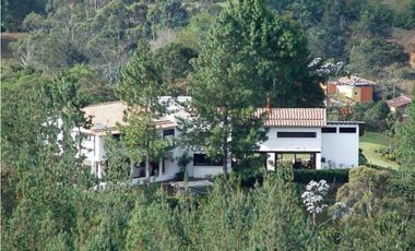 Casa Campestre en parcelación sector la María. El Retiro