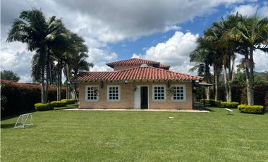 Casa campestre ubicada en el municipio de Rionegro Antioquia.