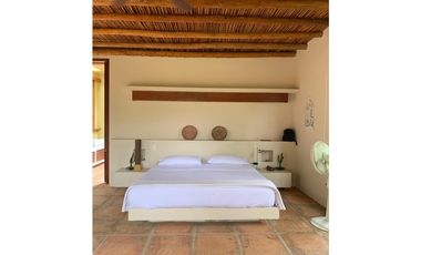 VENTA CASA 500m2 - LOTE 3.600m2  CLUB ANAPOIMA