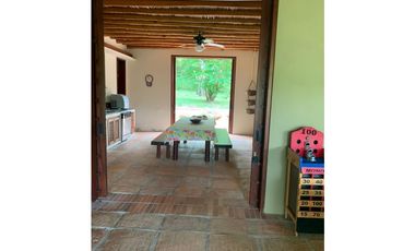 VENTA CASA 500m2 - LOTE 3.600m2  CLUB ANAPOIMA