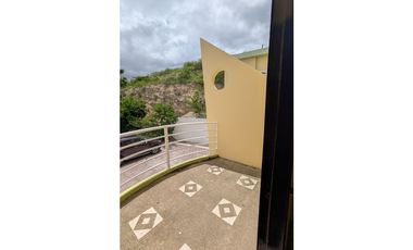 En venta casa 3 habitaciones urbanización Terrazas del Conde