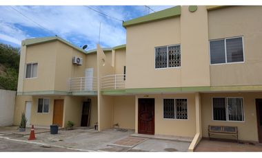 En venta casa 3 habitaciones urbanización Terrazas del Conde