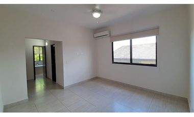 Casa Unifamiliar en Esquina - Nativa, Panamá Pacífico