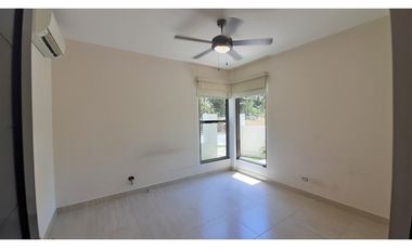 Casa Unifamiliar en Esquina - Nativa, Panamá Pacífico