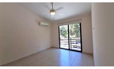 Casa Unifamiliar en Esquina - Nativa, Panamá Pacífico