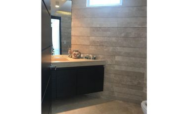 SE VENDE MAGNIFICO PENTHOUSE EN PLAYA CORONADO