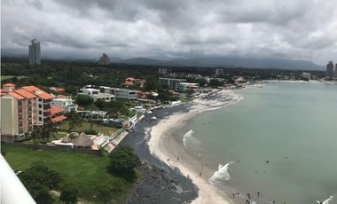 SE VENDE MAGNIFICO PENTHOUSE EN PLAYA CORONADO