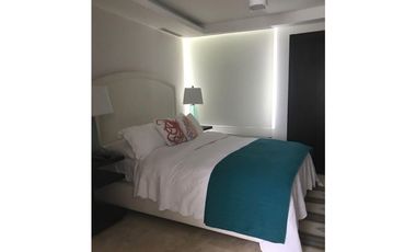 SE VENDE MAGNIFICO PENTHOUSE EN PLAYA CORONADO