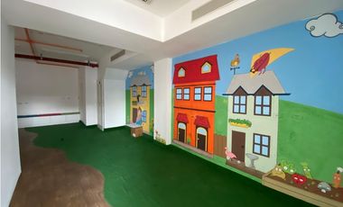 CONDADO DEL REY / LOCAL COMERCIAL / CENTENNIAL / 149M / PLANTA BAJA /J