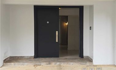 Venta de casa en Clayton - Calle Carrol - Ancon - D.D