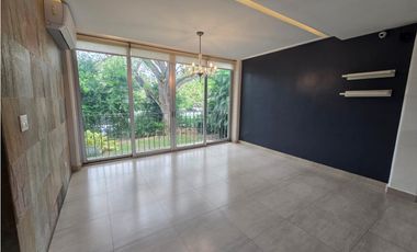 Venta de casa en Clayton - Calle Carrol - Ancon - D.D