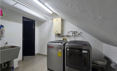 Venta de casa en Clayton - Calle Carrol - Ancon - D.D