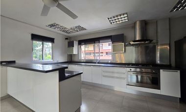 Venta de casa en Clayton - Calle Carrol - Ancon - D.D