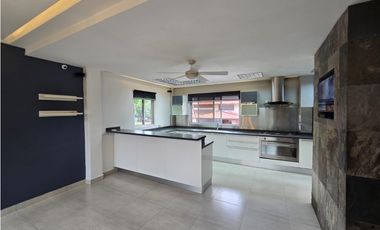 Venta de casa en Clayton -  Calle Carroll - Ancon - M.M