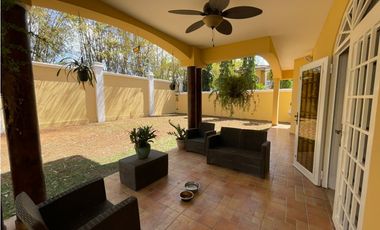 ANCÓN / RAINFOREST VILLAGE / 4 HABITACIÓN / 762M / PATIO / TERRAZA