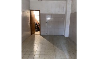 VENTA LOCAL SOBRE LA CALLE CORRIENTES ZONA CENTRO