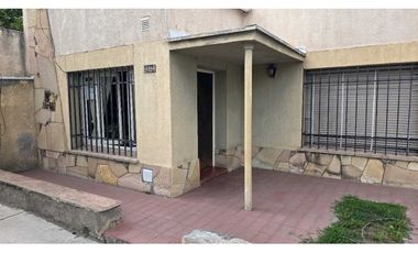 Oportunidad única casa en venta con excelente ubicación y potencial