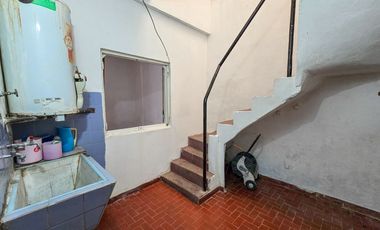 Casa 3 amb. + Depto. 2 amb. Ap. Crédito- Nápoles y Int. Rufino Inda