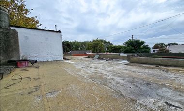 Casa 3 amb. + Depto. 2 amb. Ap. Crédito- Nápoles y Int. Rufino Inda