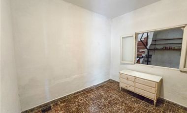 Casa 3 amb. + Depto. 2 amb. Ap. Crédito- Nápoles y Int. Rufino Inda