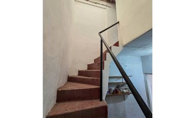 Casa 3 amb. + Depto. 2 amb. Ap. Crédito- Nápoles y Int. Rufino Inda