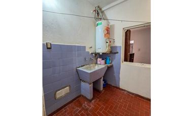 Casa 3 amb. + Depto. 2 amb. Ap. Crédito- Nápoles y Int. Rufino Inda