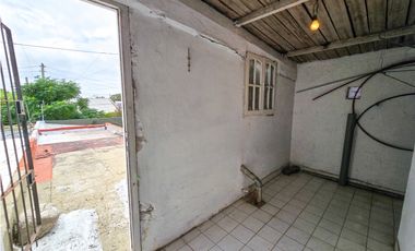 Casa 3 amb. + Depto. 2 amb. Ap. Crédito- Nápoles y Int. Rufino Inda