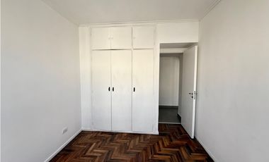 2 AMBIENTES PLAZA COLÓN CON BALCÓN FRANCÉS TUCUMN 2600