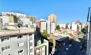 2 AMBIENTES PLAZA COLÓN CON BALCÓN FRANCÉS TUCUMN 2600