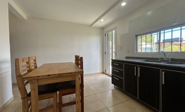 Dúplex en alquiler c/ cochera en Alfar