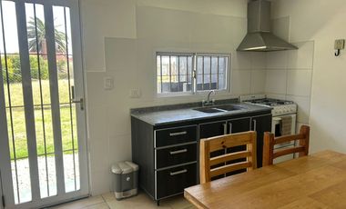 Dúplex en alquiler c/ cochera en Alfar