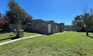 Casa en venta c/ cochera en Saldungaray