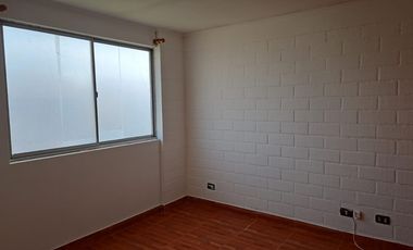 PASAJE LAS HUALTATAS CON CAMINO LAS FLORES