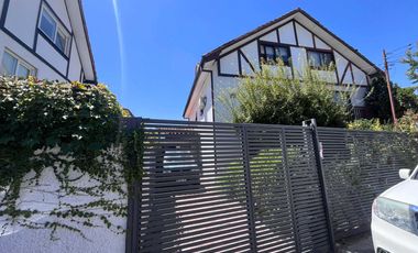 Casa en arriendo en LAS CONDES